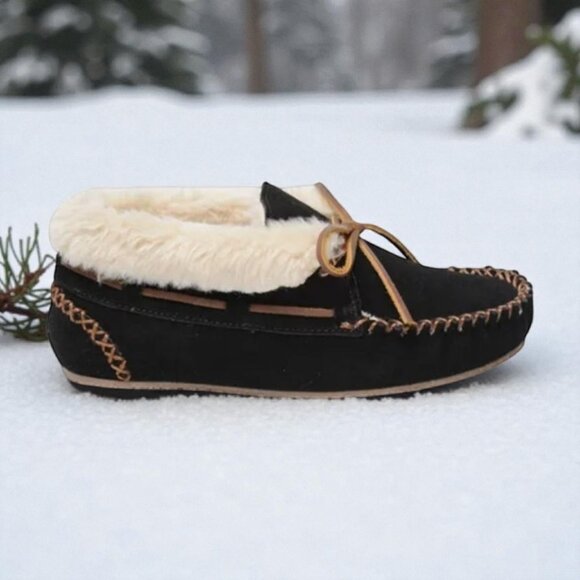 NEW!!! - MINNETONKA WOMEN’S CHRISSY BLACK - SIZE 8M - Picture 4 of 7